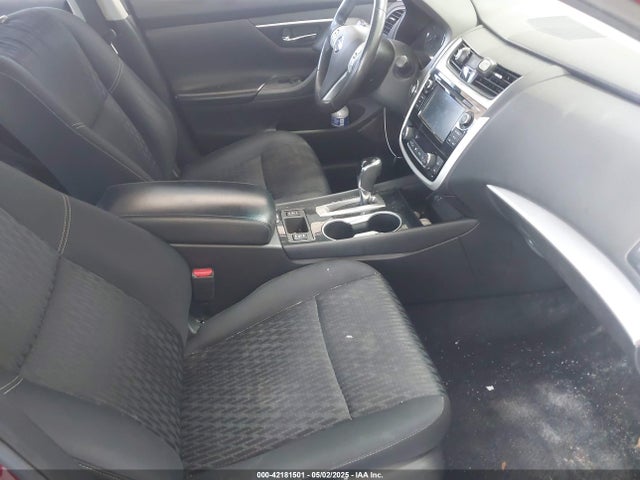 1N4AL3AP5JC212083 Nissan Altima 2.5 Sv