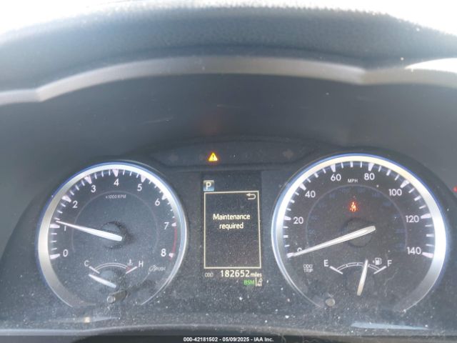 5TDKZRFH1JS529875 Toyota Highlander Xle