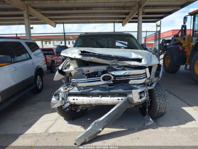 5TFRY5F15HX214109 Toyota Tundra Sr5 5.7l V8