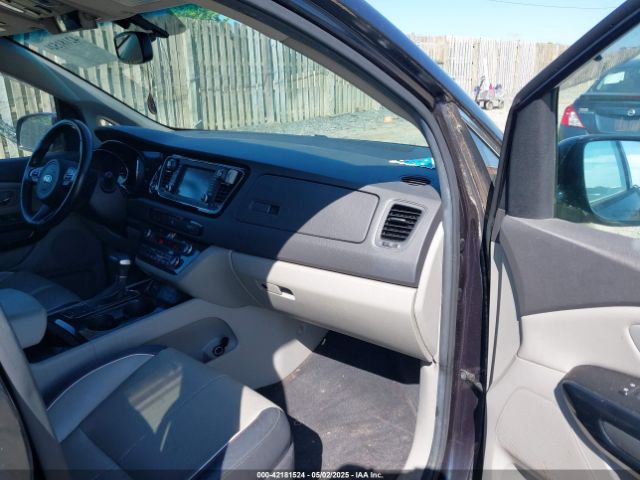 KNDMC5C11H6265352 KIA SEDONA EX