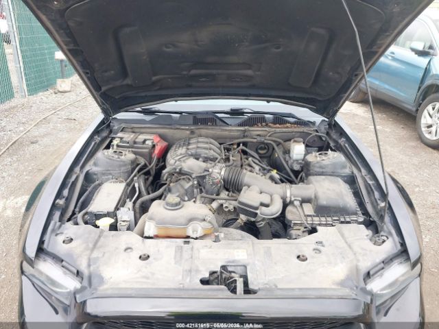 1ZVBP8AM5E5226188 Ford Mustang V6