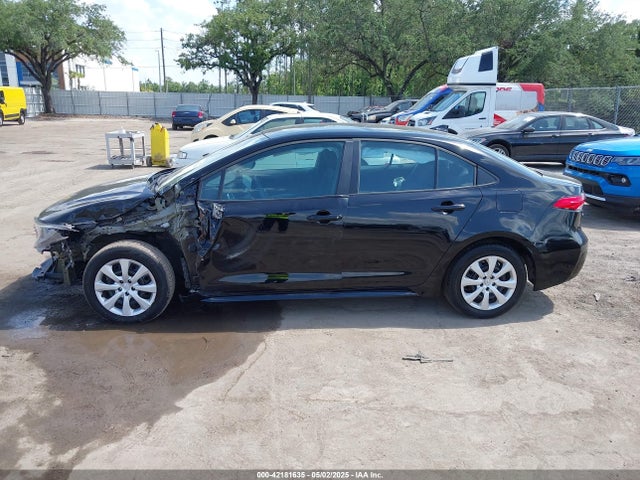 5YFB4MDE8RP174606 Toyota COROLLA LE