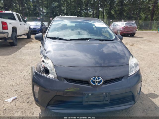JTDKN3DU2F1997353 Toyota Prius Two