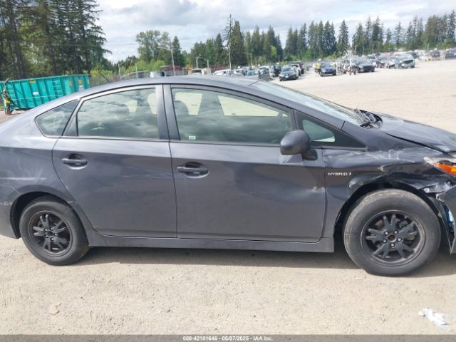 JTDKN3DU2F1997353 Toyota Prius Two