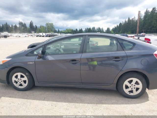 JTDKN3DU2F1997353 Toyota Prius Two