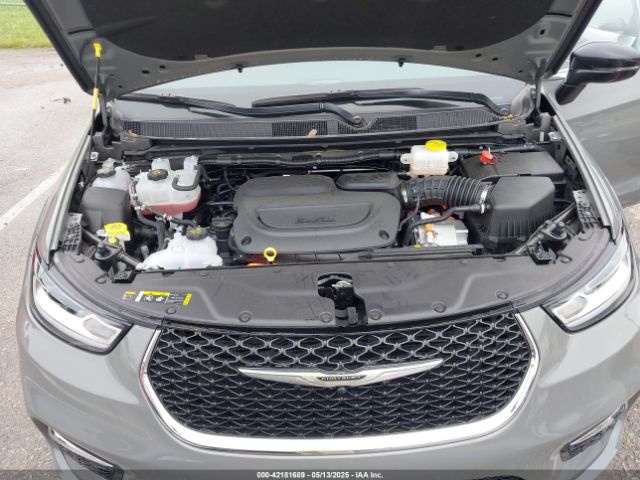 2024 CHRYSLER PACIFICA HYBRID 2C4RC1S7XRR200143 Photo 9