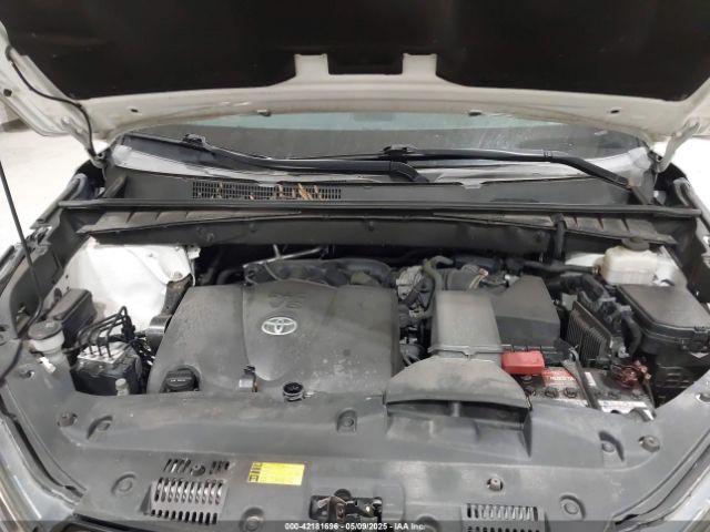 5TDDZRFH3JS827093 Toyota Highlander Limited Platinum