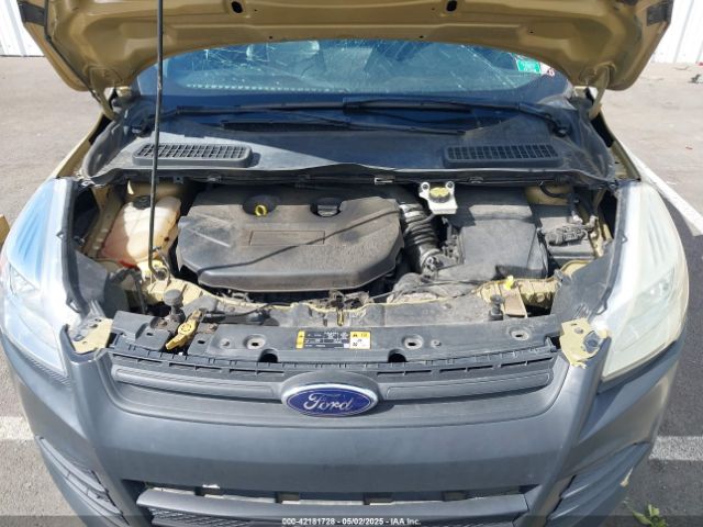 1FMCU9G99EUD34596 Ford ESCAPE SE