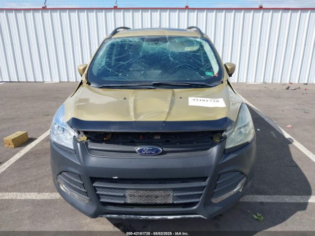 1FMCU9G99EUD34596 Ford ESCAPE SE