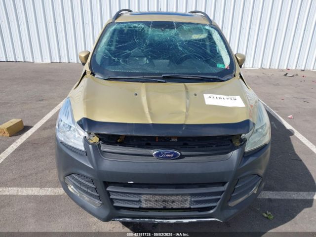 1FMCU9G99EUD34596 Ford ESCAPE SE