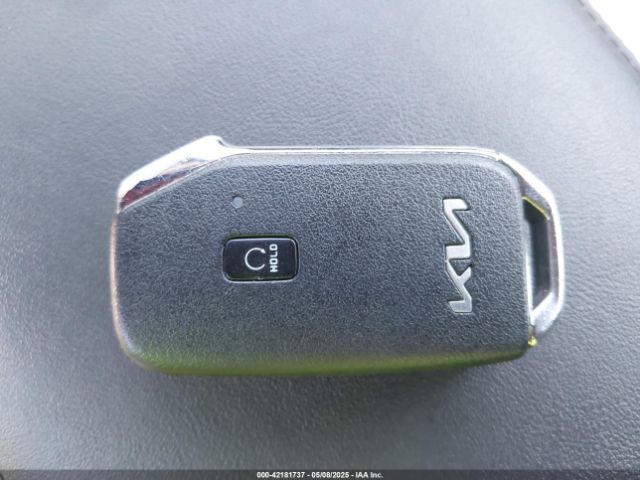5XXG14J21NG159795 KIA K5 LXS