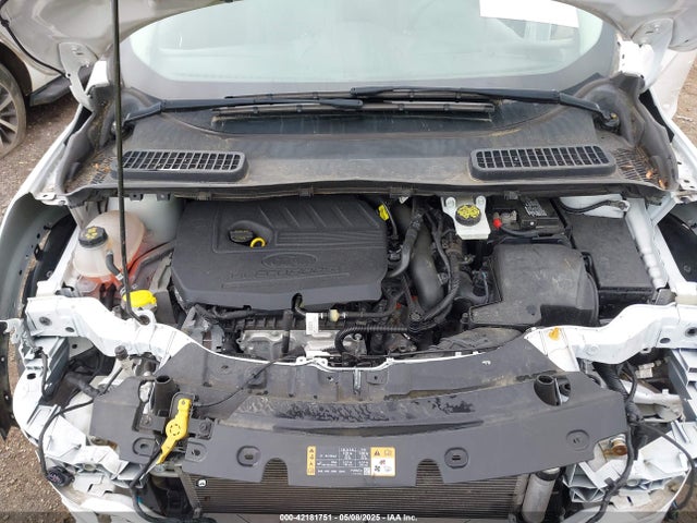 1FMCU0GD8HUE39991 Ford ESCAPE SE