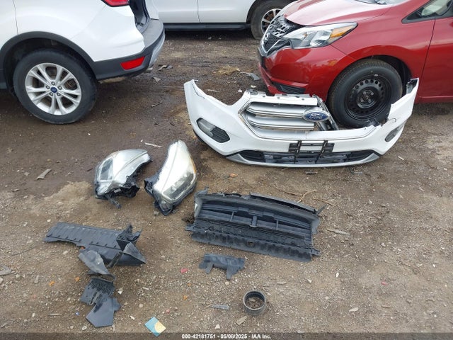 1FMCU0GD8HUE39991 Ford ESCAPE SE