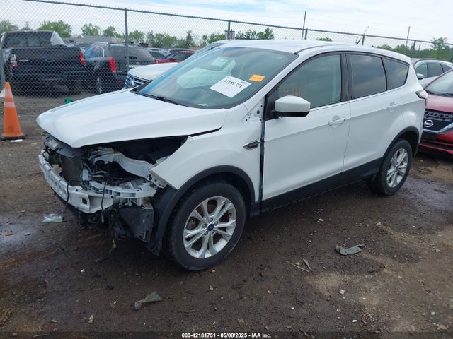 1FMCU0GD8HUE39991 Ford ESCAPE SE