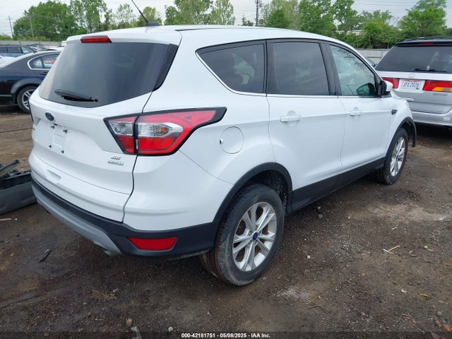 1FMCU0GD8HUE39991 Ford ESCAPE SE