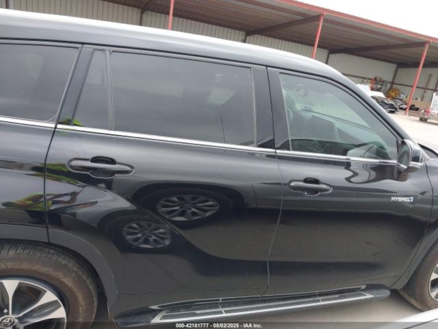5TDGARAH6MS504009 Toyota Highlander Hybrid Xle