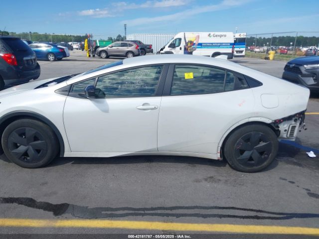 JTDACAAU4P3003995 Toyota Prius Le
