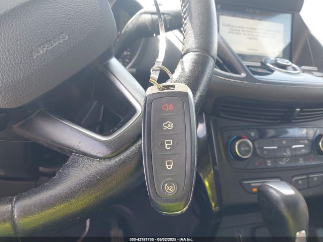 1FMCU0JD0HUD09406 Ford Escape Titanium