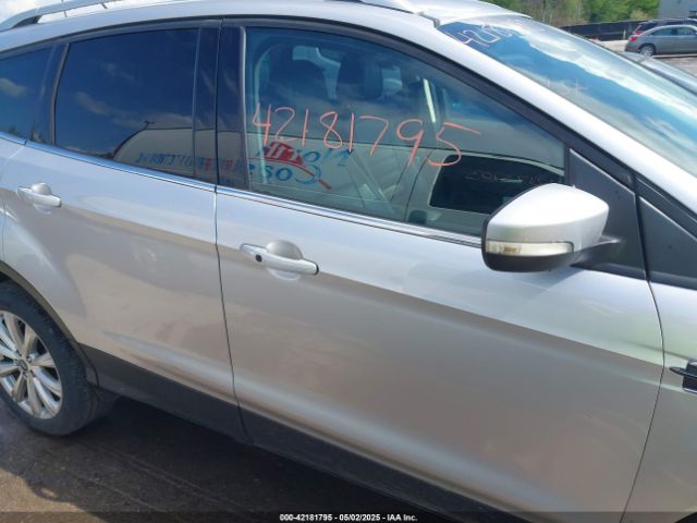1FMCU0JD0HUD09406 Ford Escape Titanium