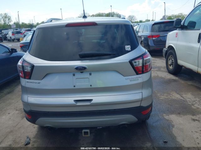 1FMCU0JD0HUD09406 Ford Escape Titanium