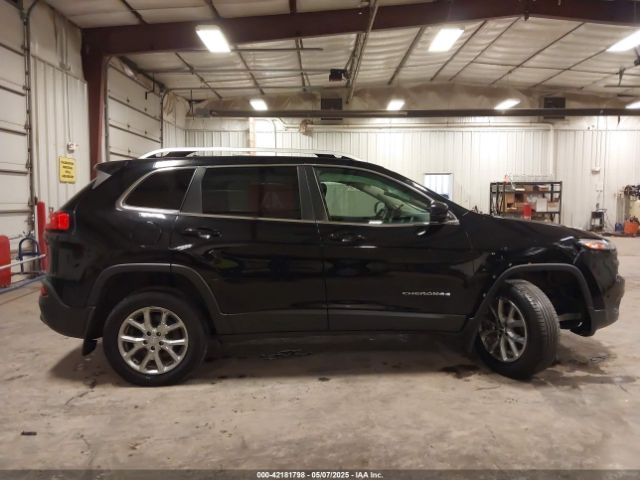 1C4PJMCB6HD227326 Jeep Cherokee Latitude 4x4