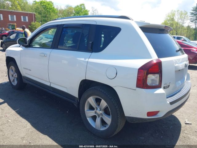 1C4NJDEB5ED802774 Jeep Compass Latitude