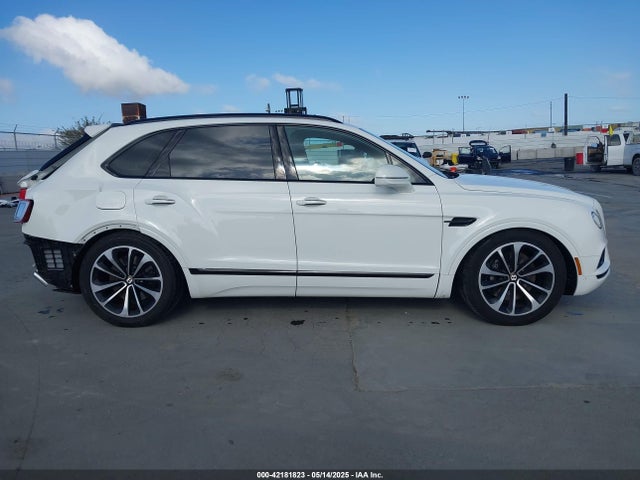 SJAAM2ZV5KC026308 Bentley Bentayga V8