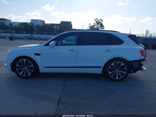 SJAAM2ZV5KC026308 Bentley Bentayga V8