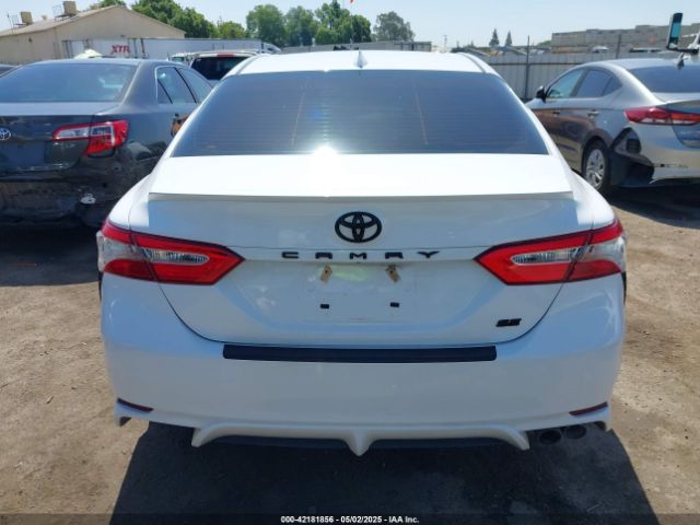 4T1B11HK8KU789264 Toyota CAMRY SE