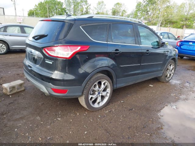 1FMCU0JX1FUC77685 Ford Escape Titanium