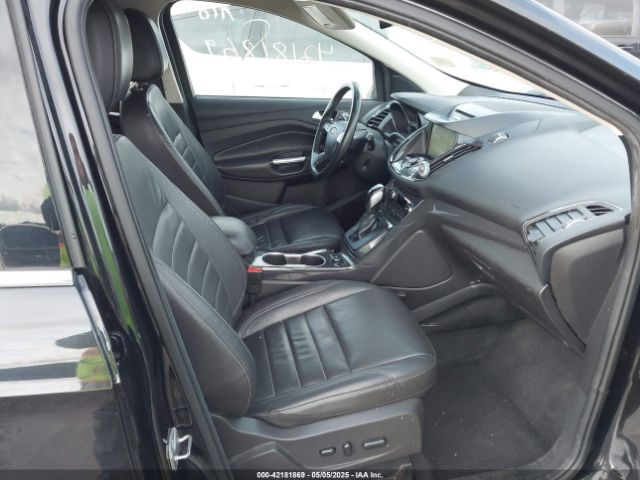 1FMCU0JX1FUC77685 Ford Escape Titanium