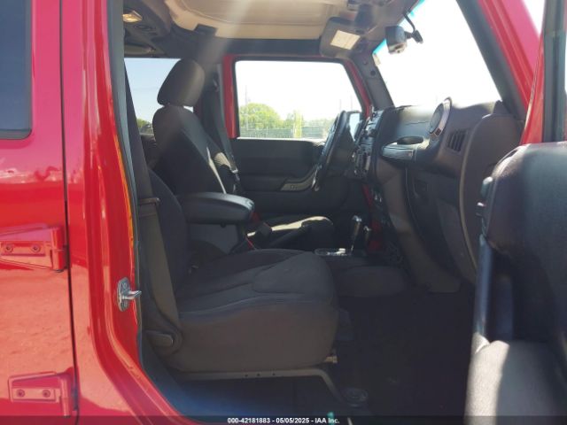 2014 JEEP WRANGLER UNLIMITED 1C4BJWDG5EL298213 Photo 4