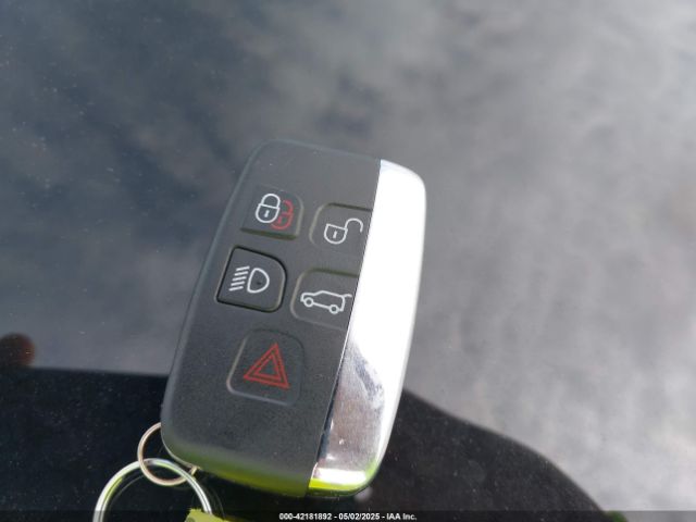 2016 JAGUAR F-TYPE SAJWJ6BV9G8K22794 Photo 10