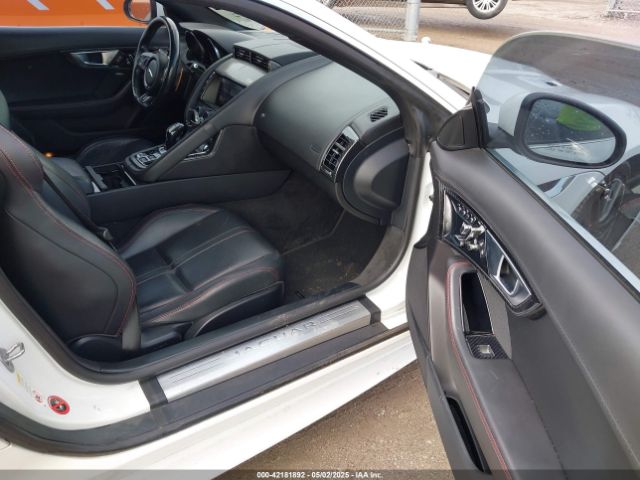 2016 JAGUAR F-TYPE SAJWJ6BV9G8K22794 Photo 4