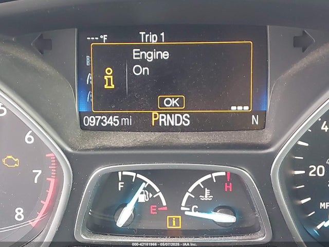 1FMCU9JD7HUE09619 Ford Escape Titanium