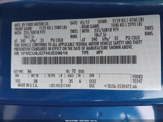 1FMCU9JD7HUE09619 Ford Escape Titanium