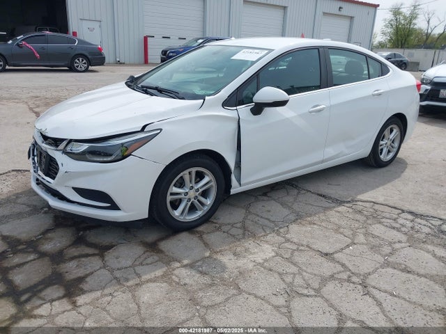 1G1BE5SM0H7180308 Chevrolet Cruze Lt Auto