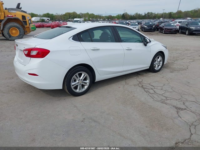 1G1BE5SM0H7180308 Chevrolet Cruze Lt Auto