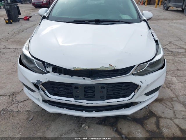 1G1BE5SM0H7180308 Chevrolet Cruze Lt Auto