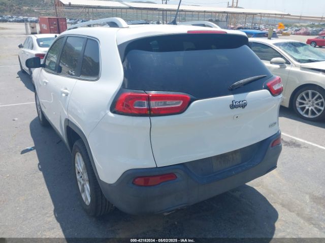 1C4PJLCB7FW790865 Jeep Cherokee Latitude