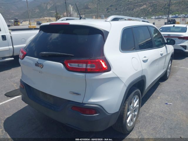 1C4PJLCB7FW790865 Jeep Cherokee Latitude