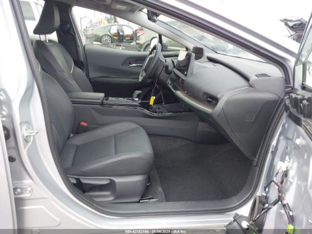 JTDACAAU6R3038492 Toyota PRIUS XLE