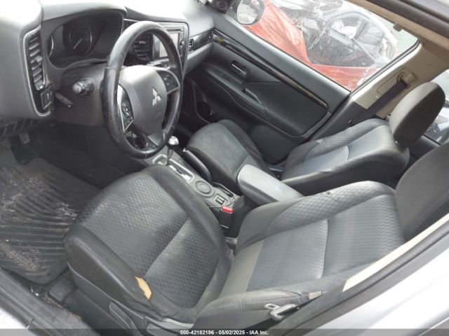 JA4AD3A36EZ013707 Mitsubishi Outlander Se
