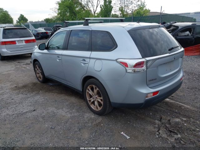 JA4AD3A36EZ013707 Mitsubishi Outlander Se