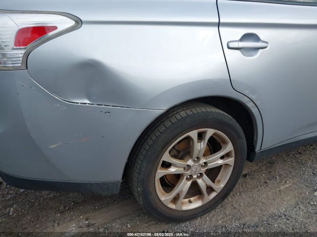 JA4AD3A36EZ013707 Mitsubishi Outlander Se