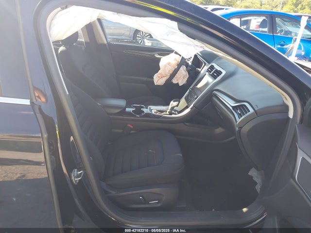 3FA6P0H79GR314009 Ford FUSION SE