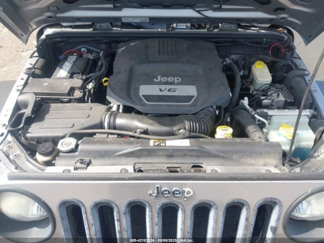 1C4BJWDG6EL194359 Jeep Wrangler Unlimited Sport