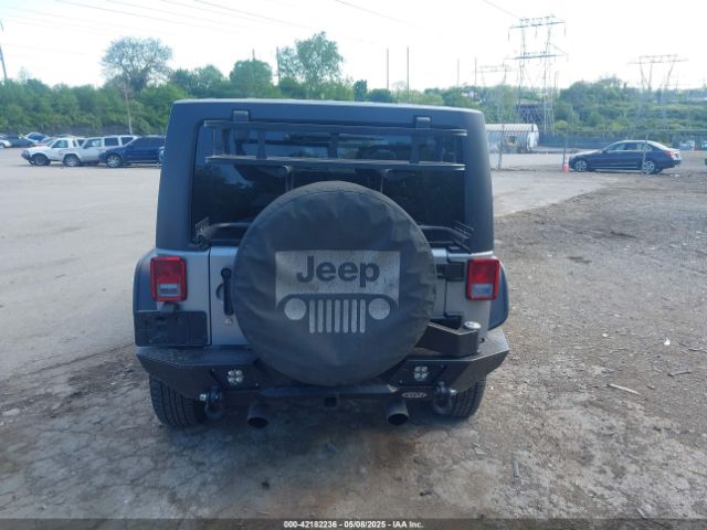 1C4BJWDG6EL194359 Jeep Wrangler Unlimited Sport