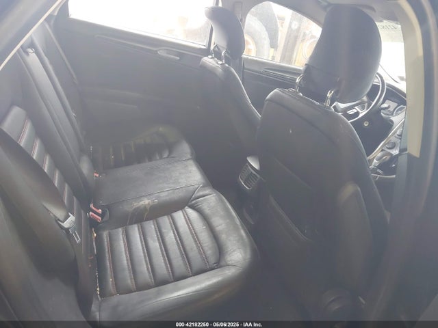 3FA6P0HD5ER163351 Ford FUSION SE