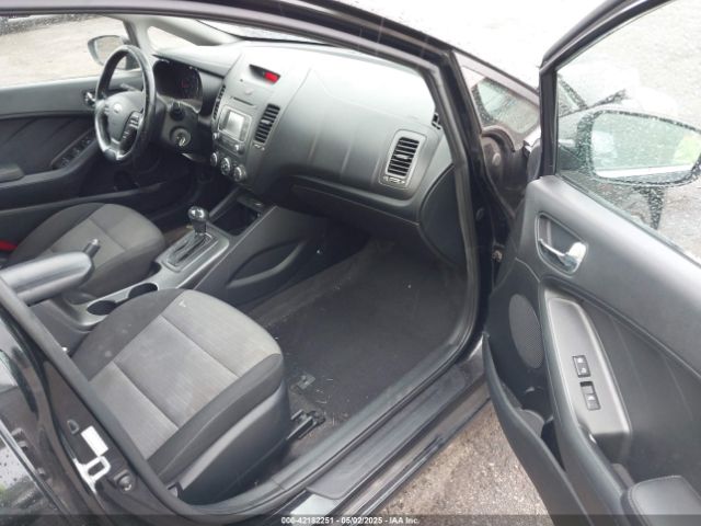 KNAFX4A83E5060153 KIA FORTE EX